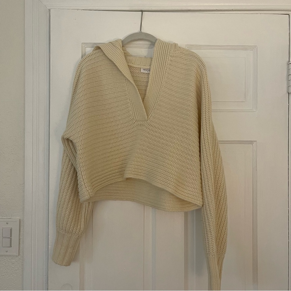 Vestique Cream Collar Sweater - Picture 1 of 3